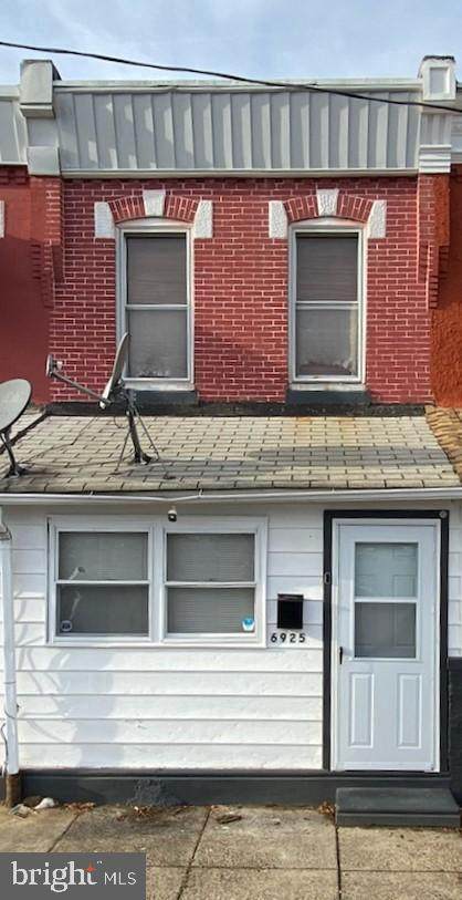 6925 Linmore Avenue - Photo 1
