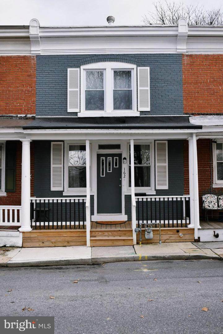 162 Hanover Street - Photo 1