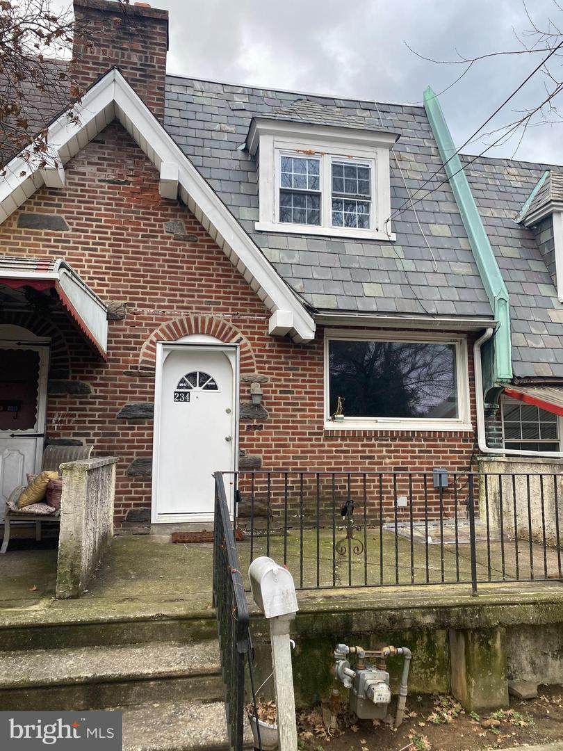 234 Lynn Boulevard - Photo 1