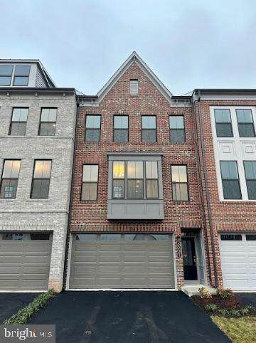 5221 Ridgeview Retreat Drive - Photo 1