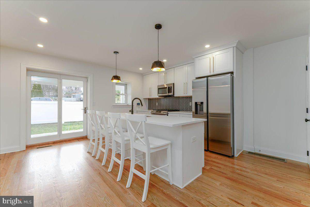5961 Jannette Street - Photo 1