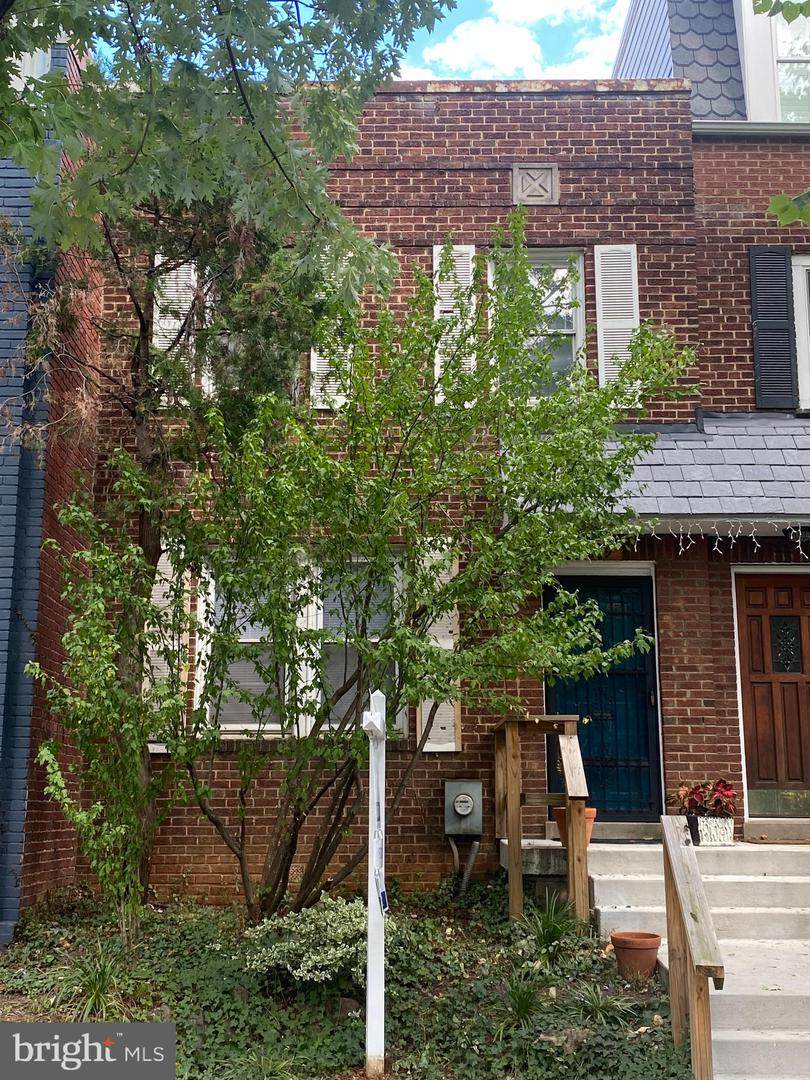 239 Warren Street - Photo 1