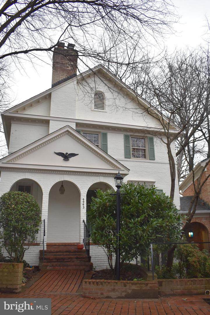 4943 Crescent Street - Photo 1