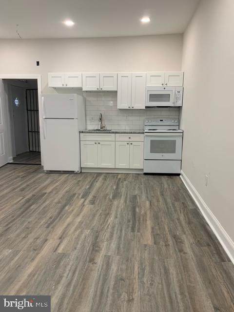 658 52ND Street - Photo 1