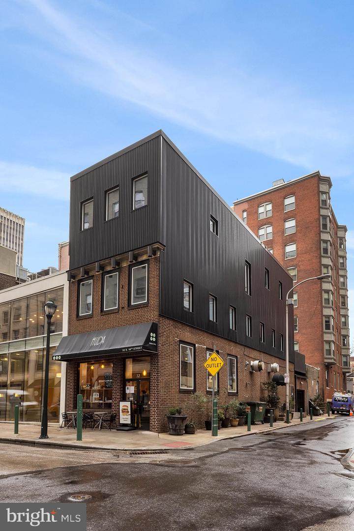 32 18TH Street - Photo 1