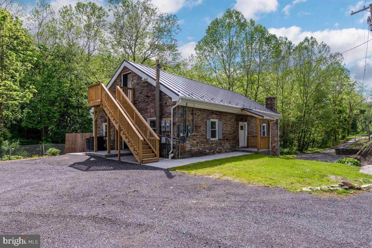 15213 Falls Rd - Photo 1