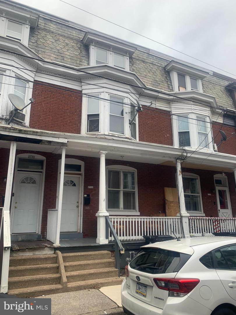 2151 Penn Street - Photo 1