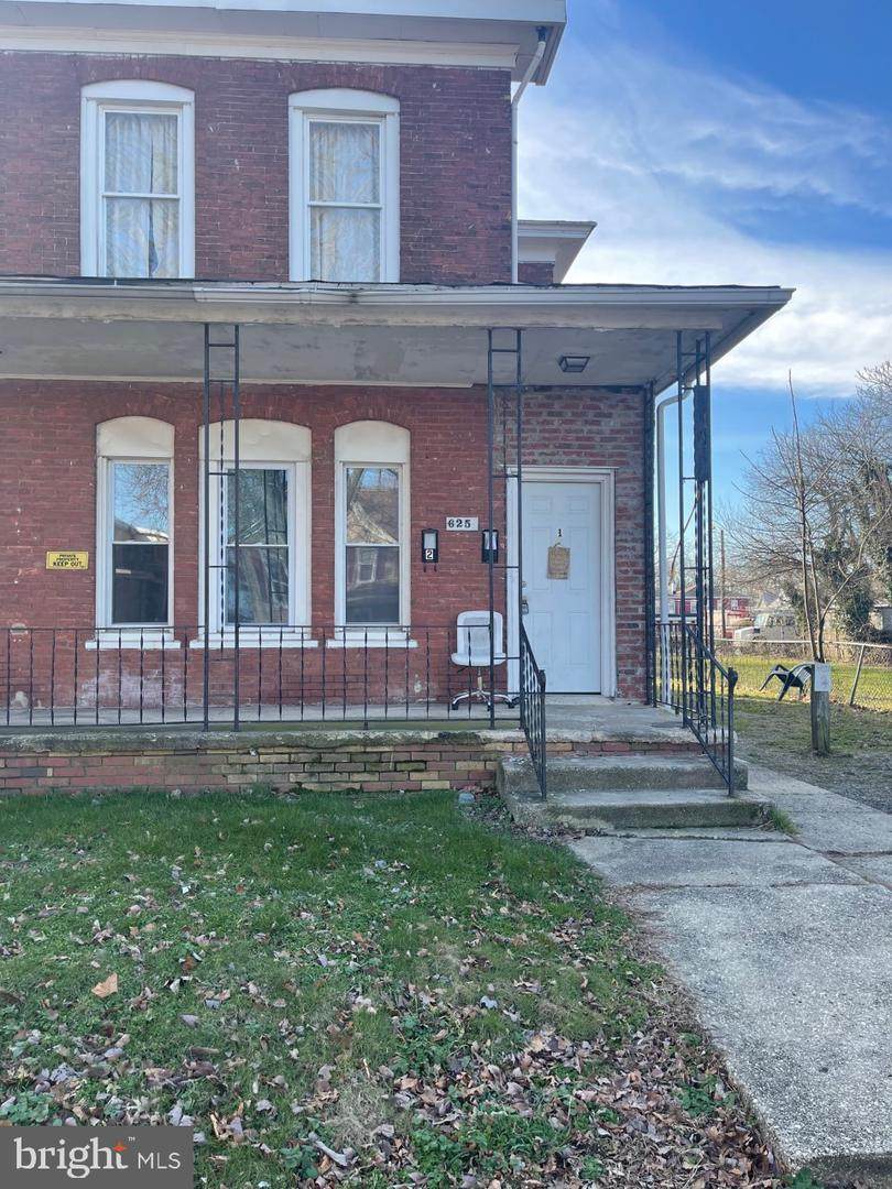 625 Almond Street - Photo 1