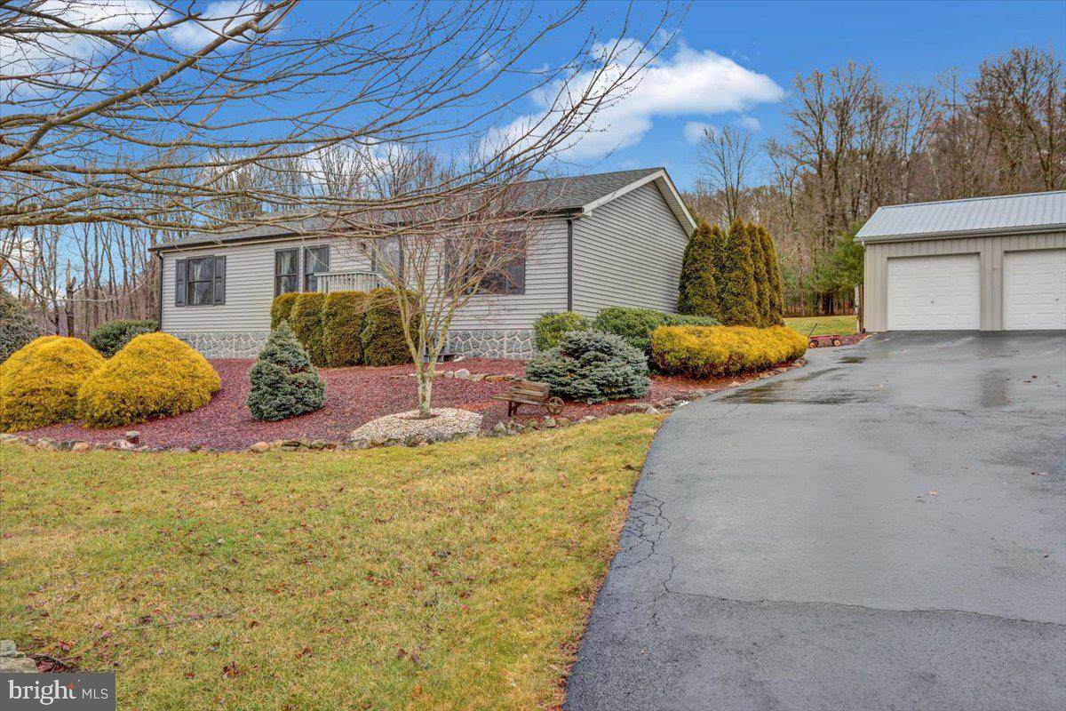 284 Blue Mountain Drive - Photo 1