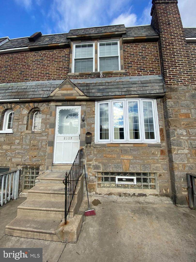 1327 Hale Street - Photo 1
