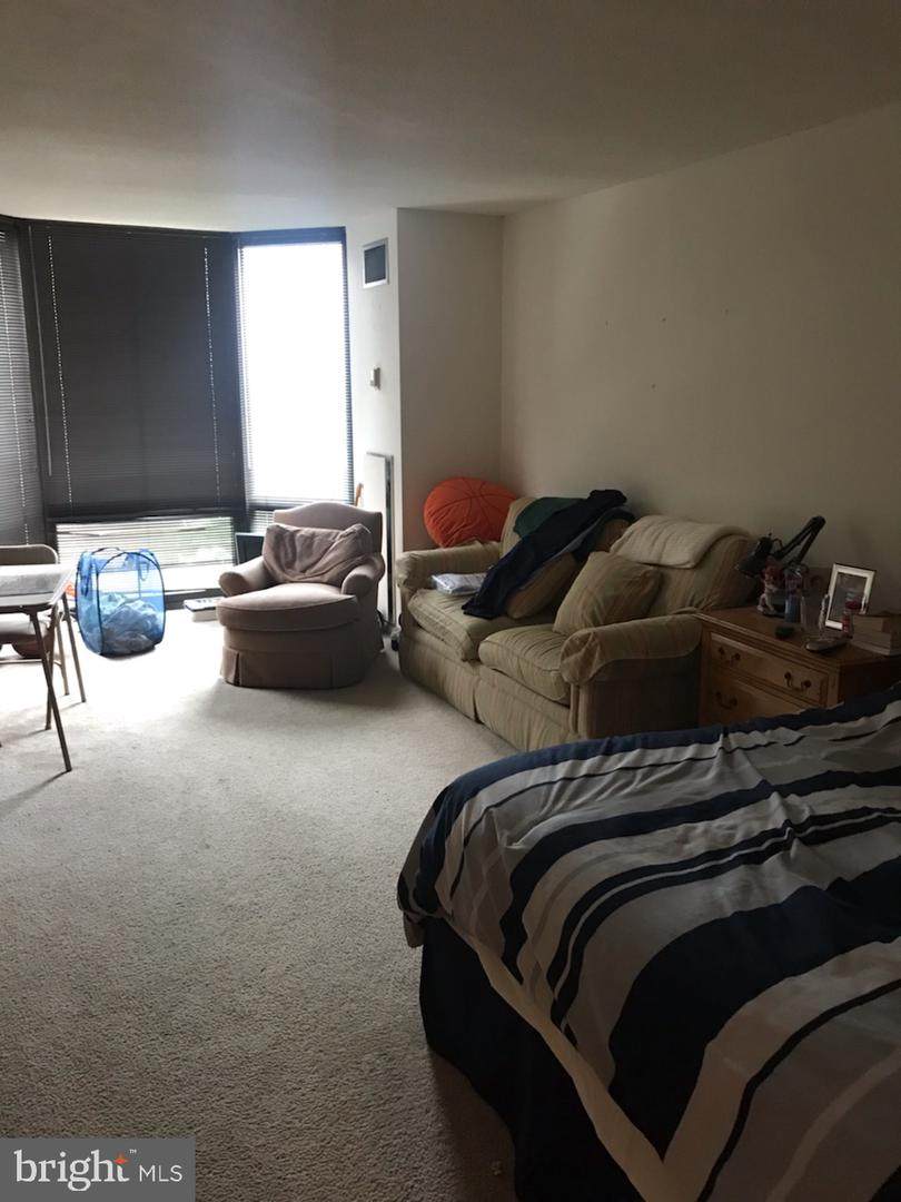 2018 Walnut Street - Photo 1
