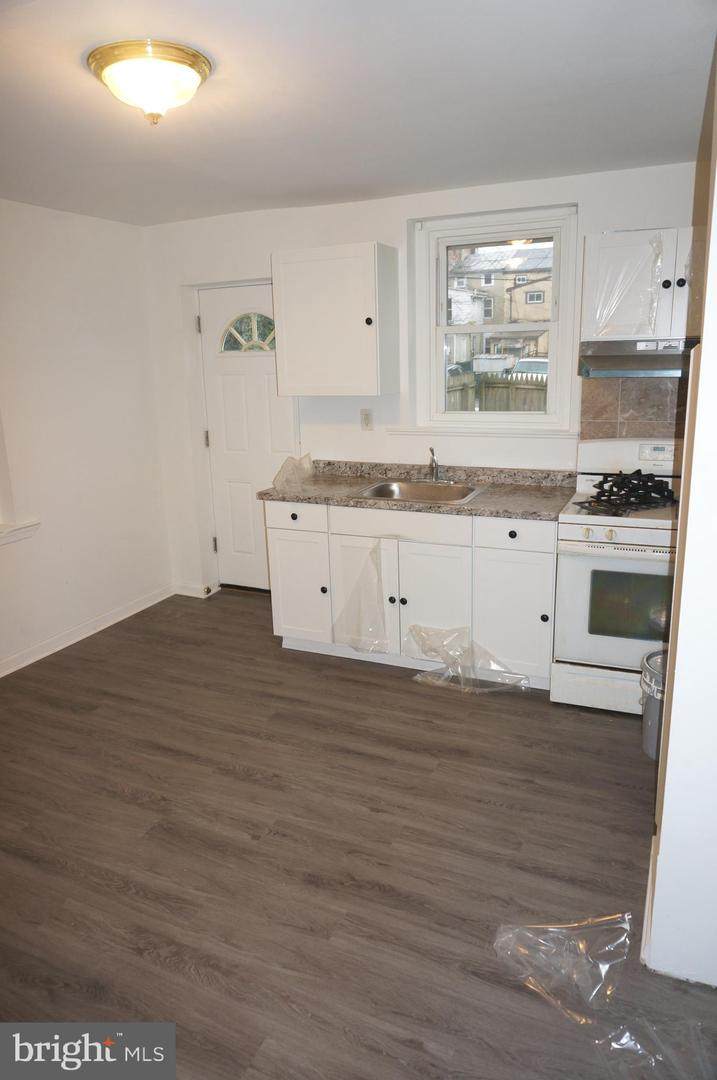 36 Oak Street - Photo 1