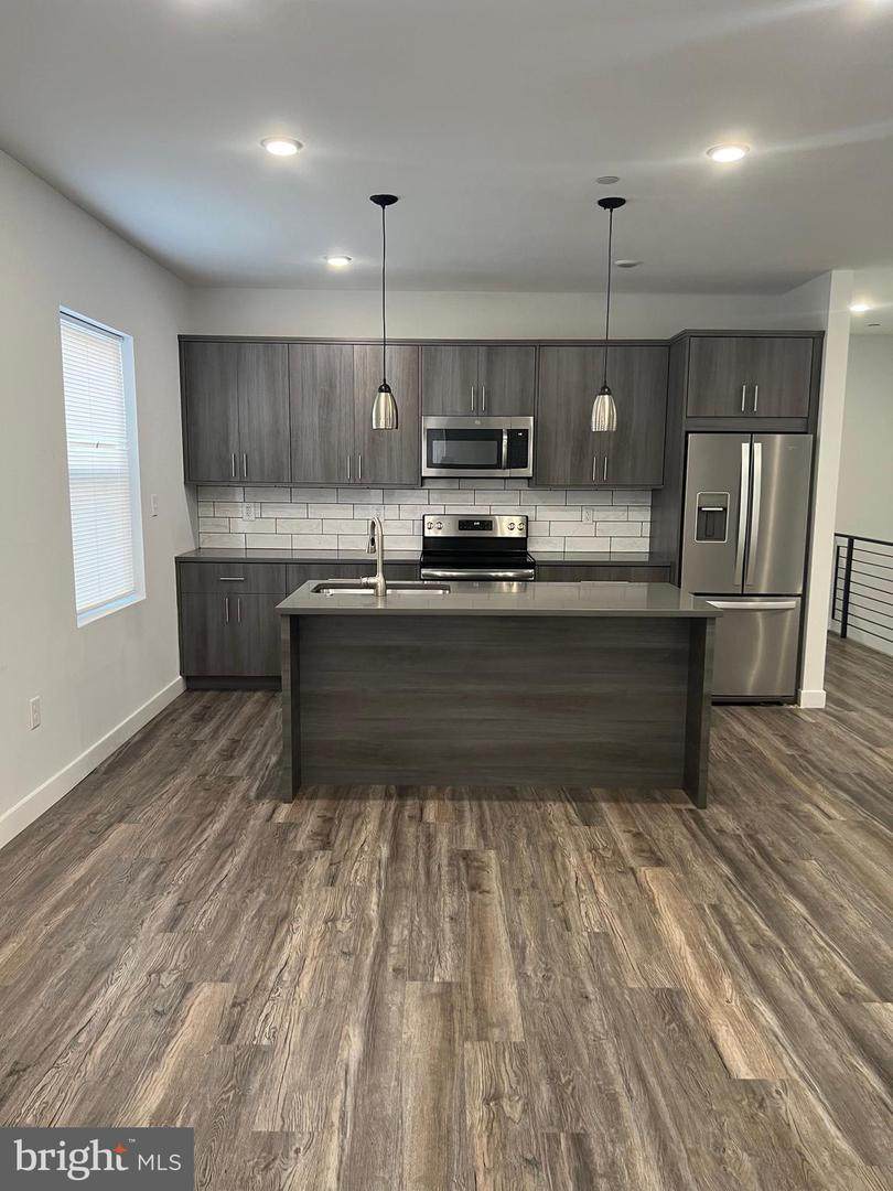 1265-71 Newkirk Street - Photo 1