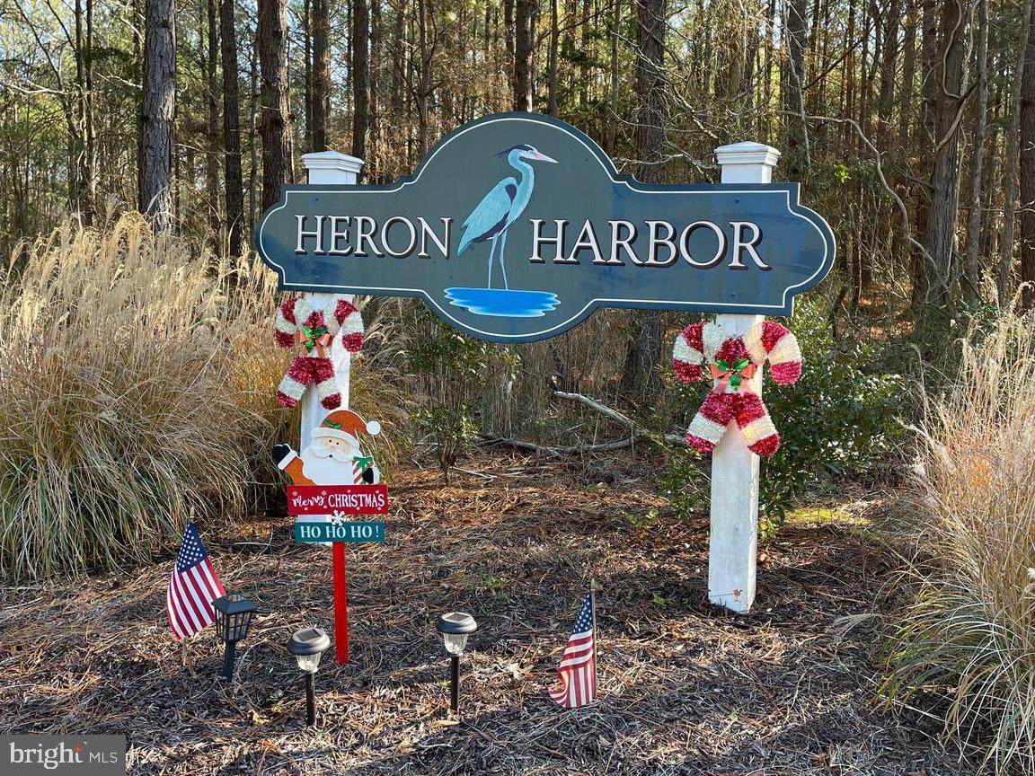 5219 Heron Road - Photo 1