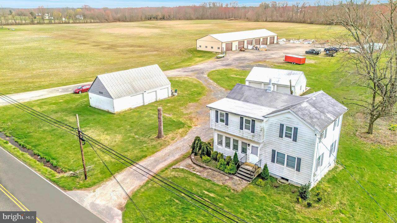 342 Sharon - Photo 1