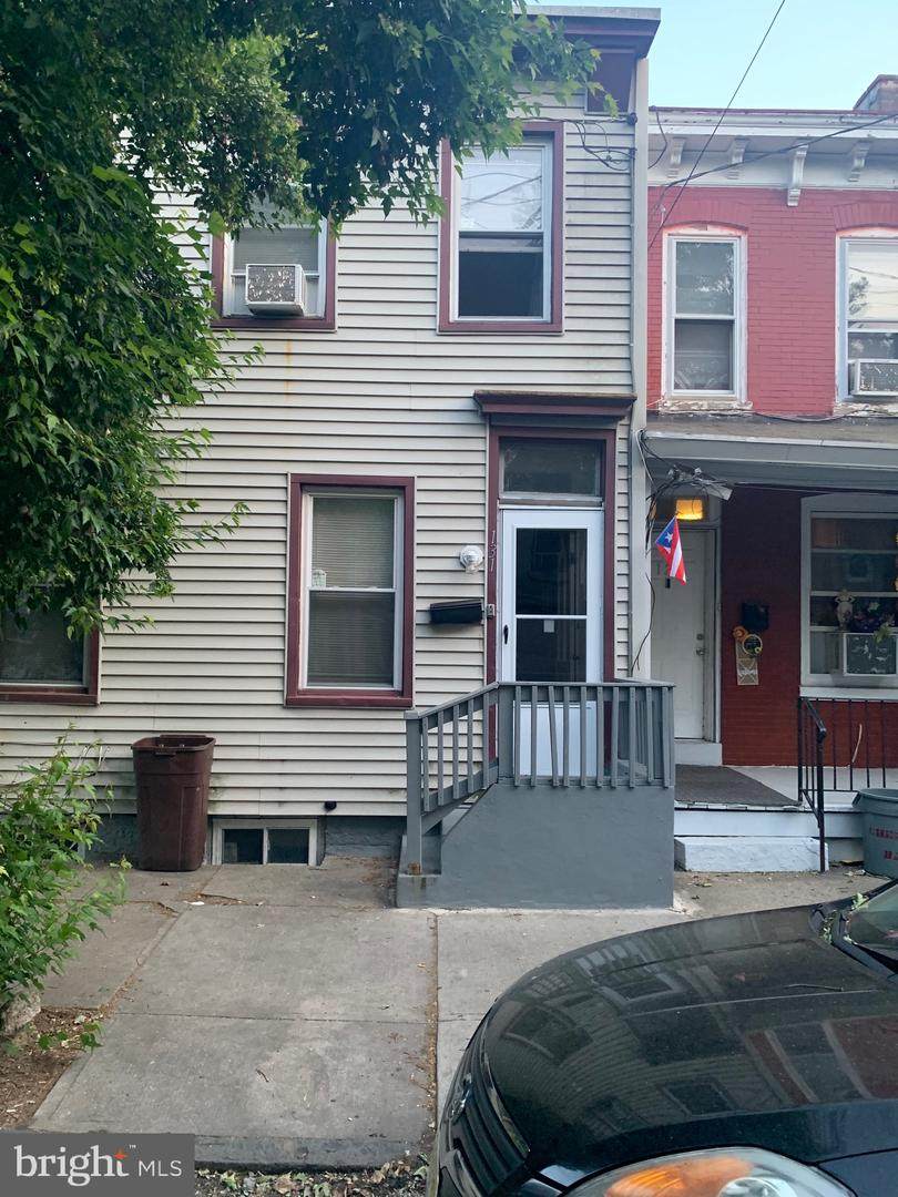 131 Hewitt Street - Photo 1