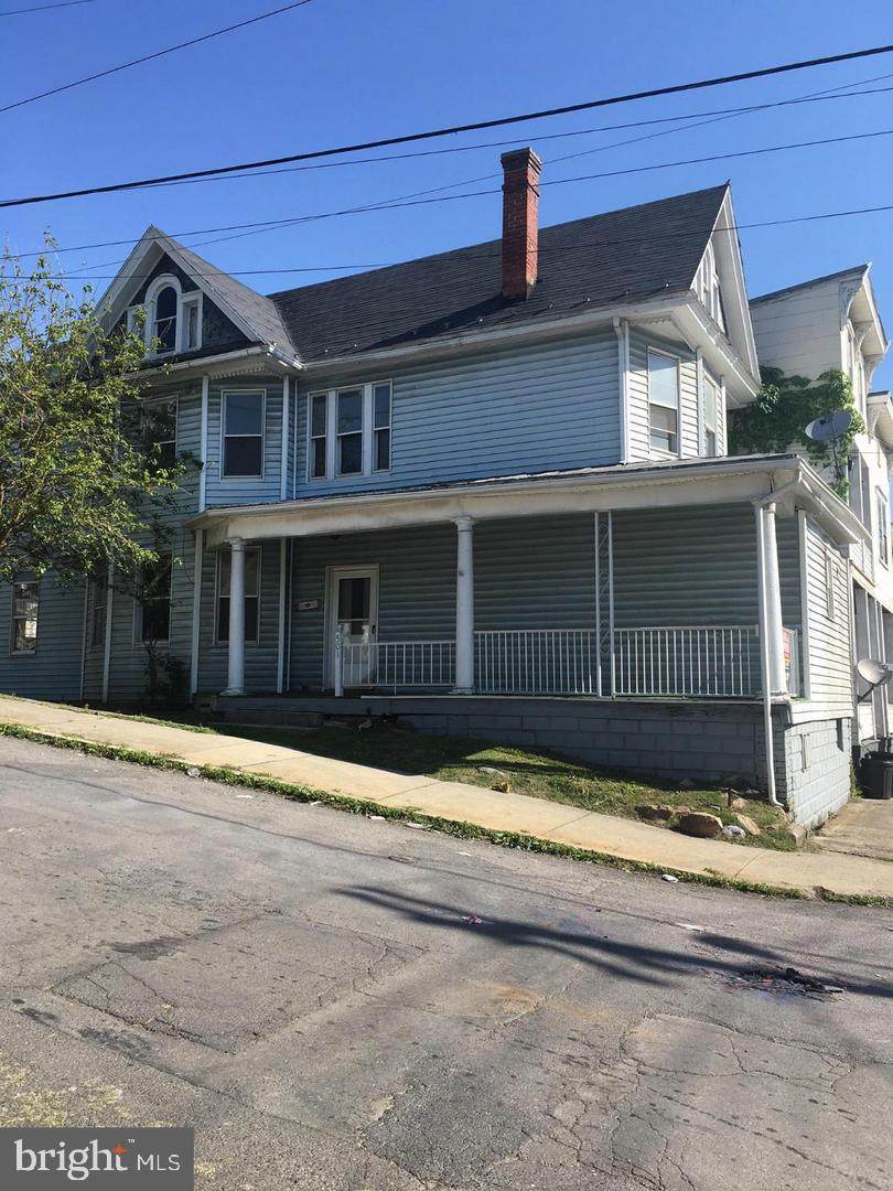 501 Columbia Avenue - Photo 1