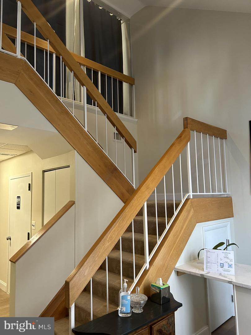 6215 Executive Boulevard - Photo 1