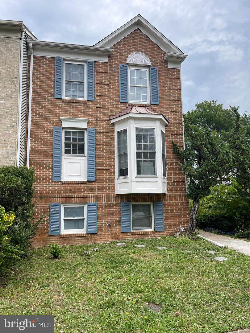 109 Falkirk Court - Photo 1
