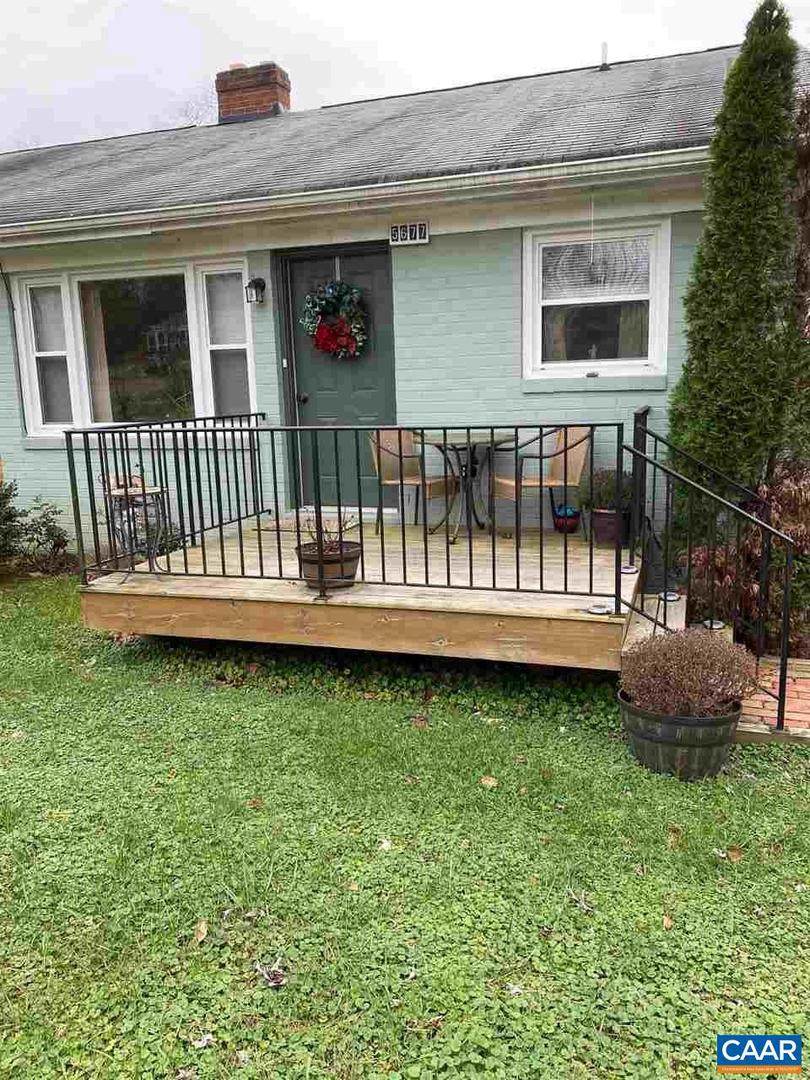 5677 Myrtle St - Photo 1