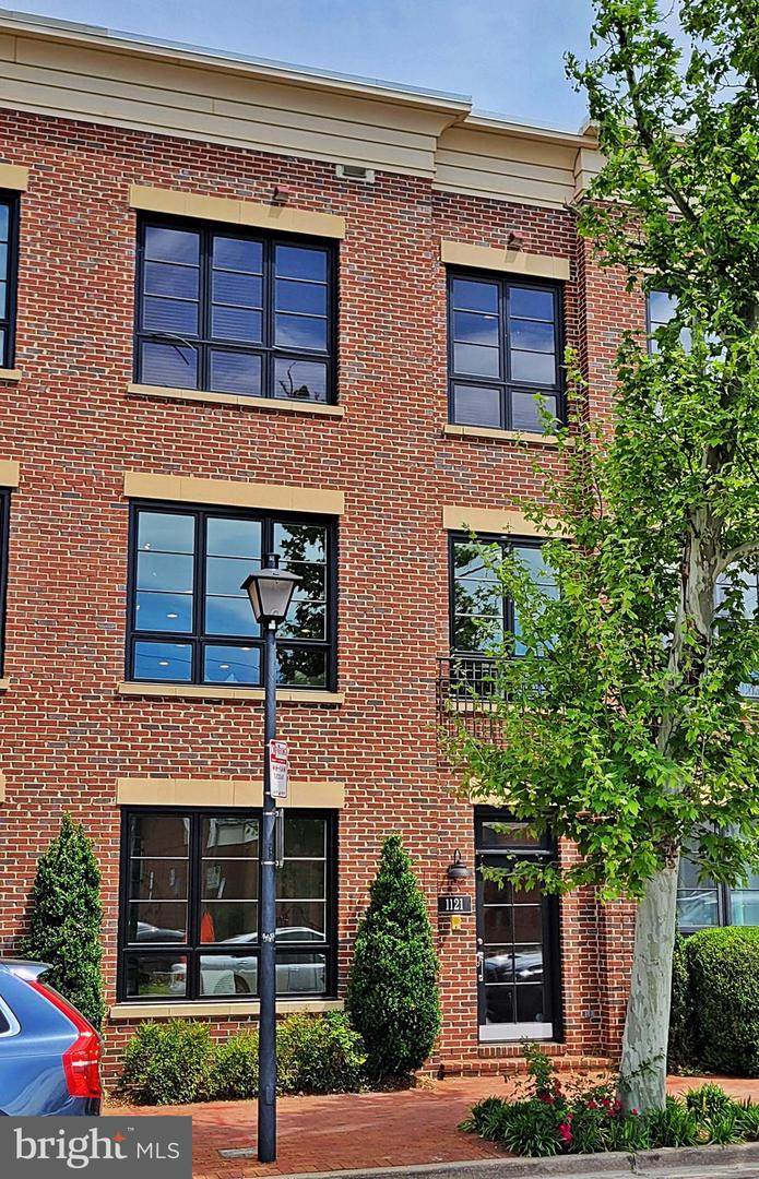 1121 Wythe Street - Photo 1