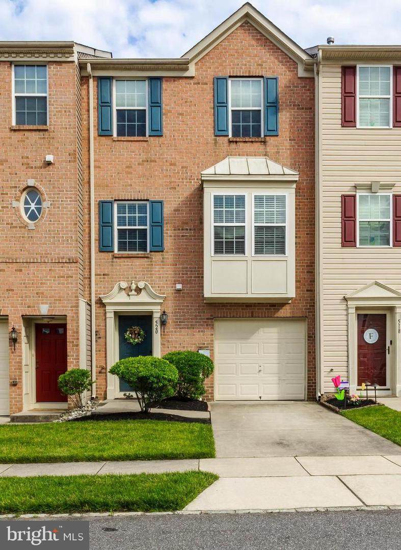 520 Boxwood Lane - Photo 1