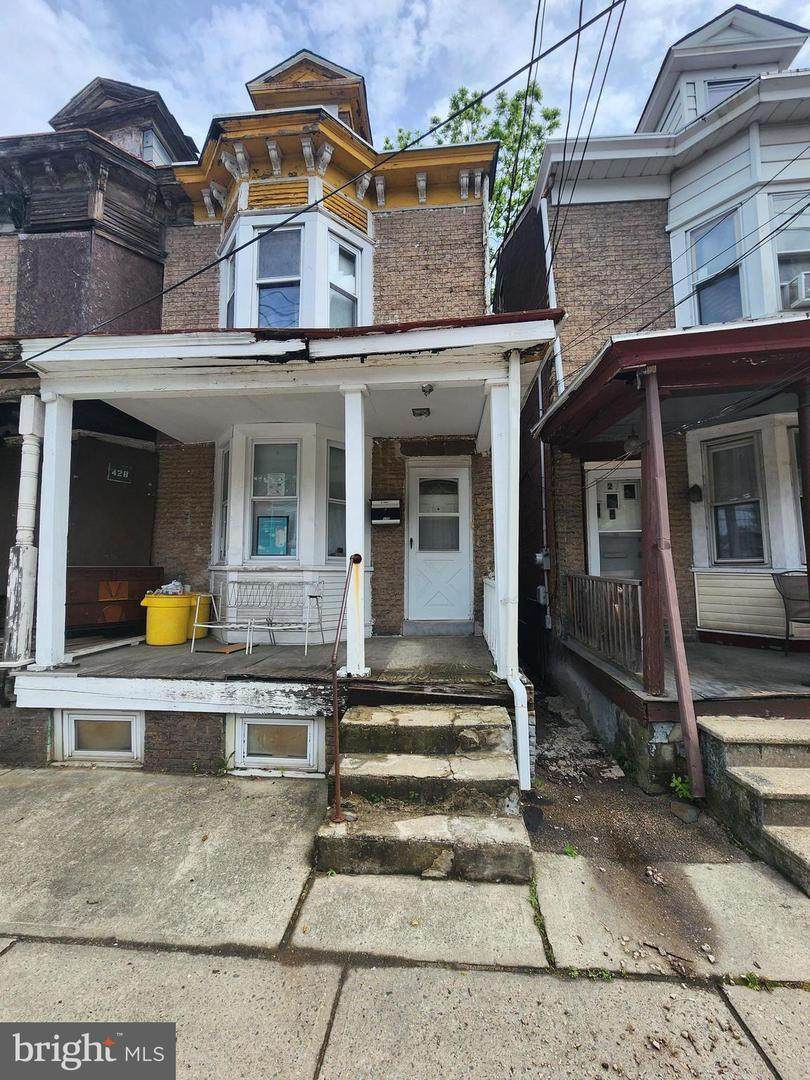 426 Hanover Street - Photo 1