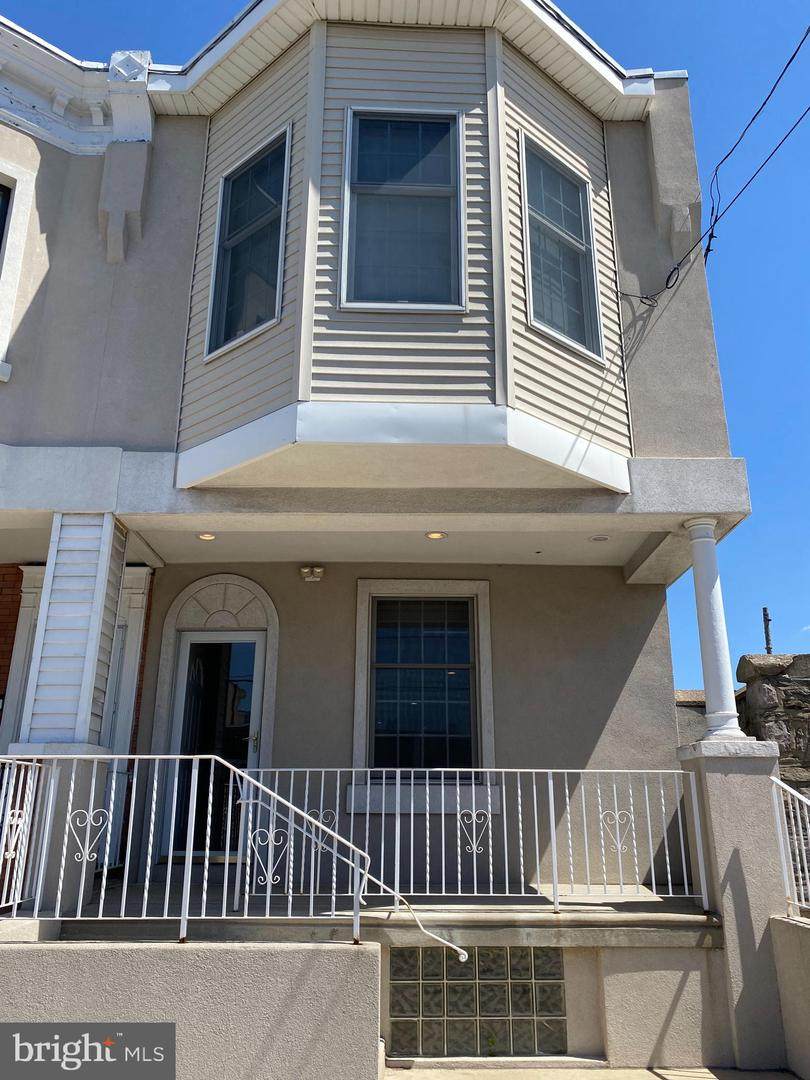 317 Jackson Street - Photo 1