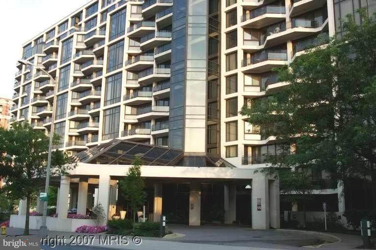 1530 Key Boulevard - Photo 1