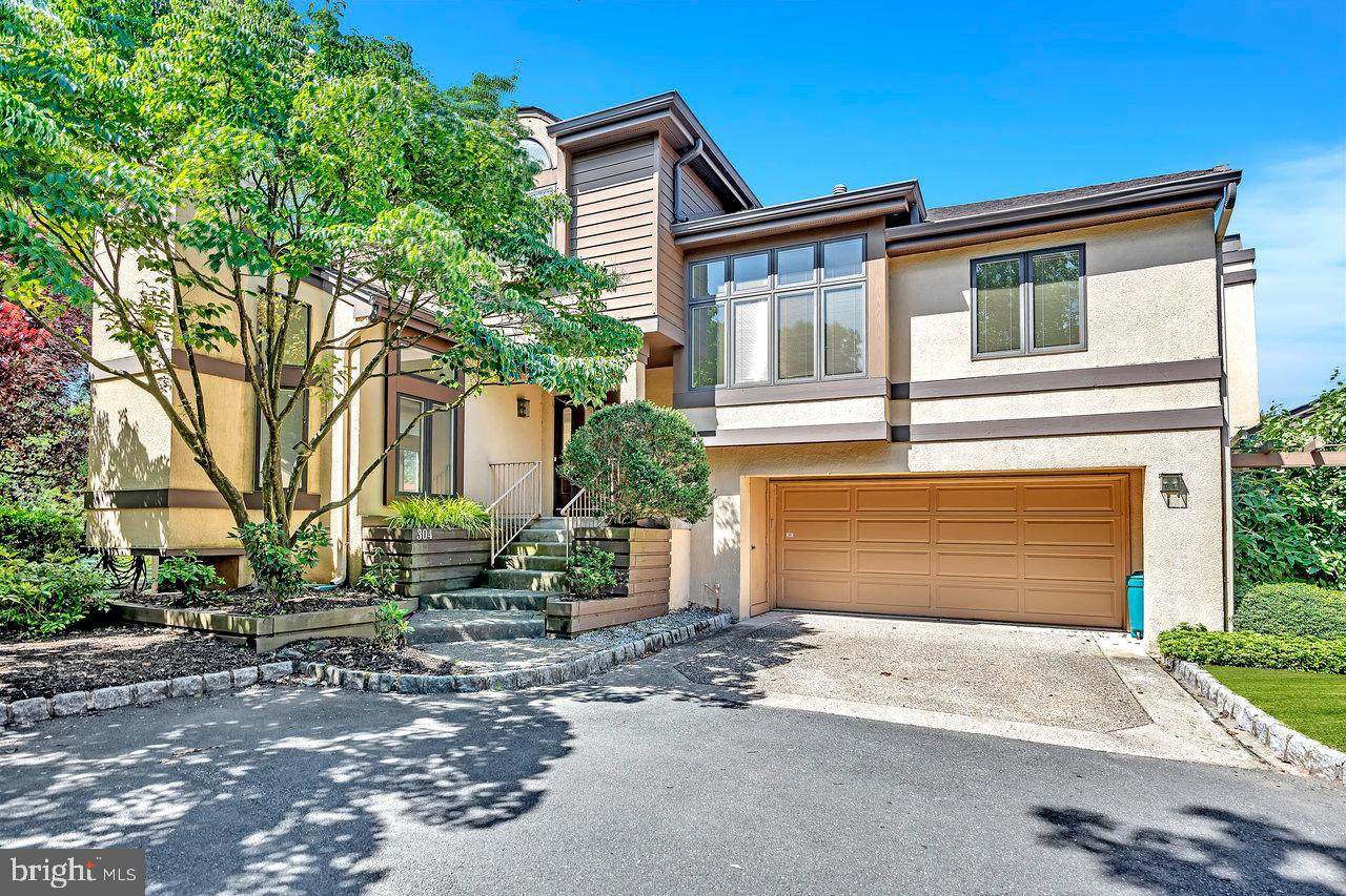 304 Sayre Drive - Photo 1
