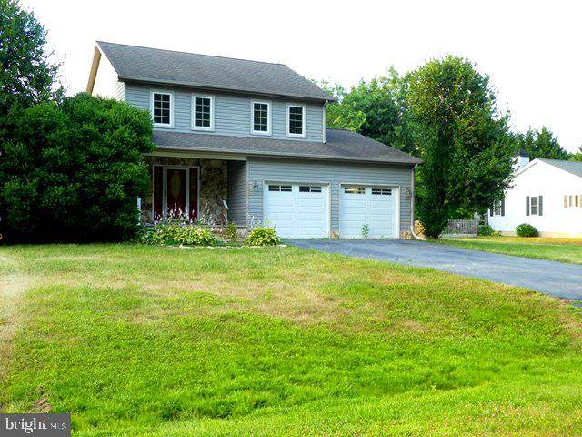 54 Huntington Circle - Photo 1