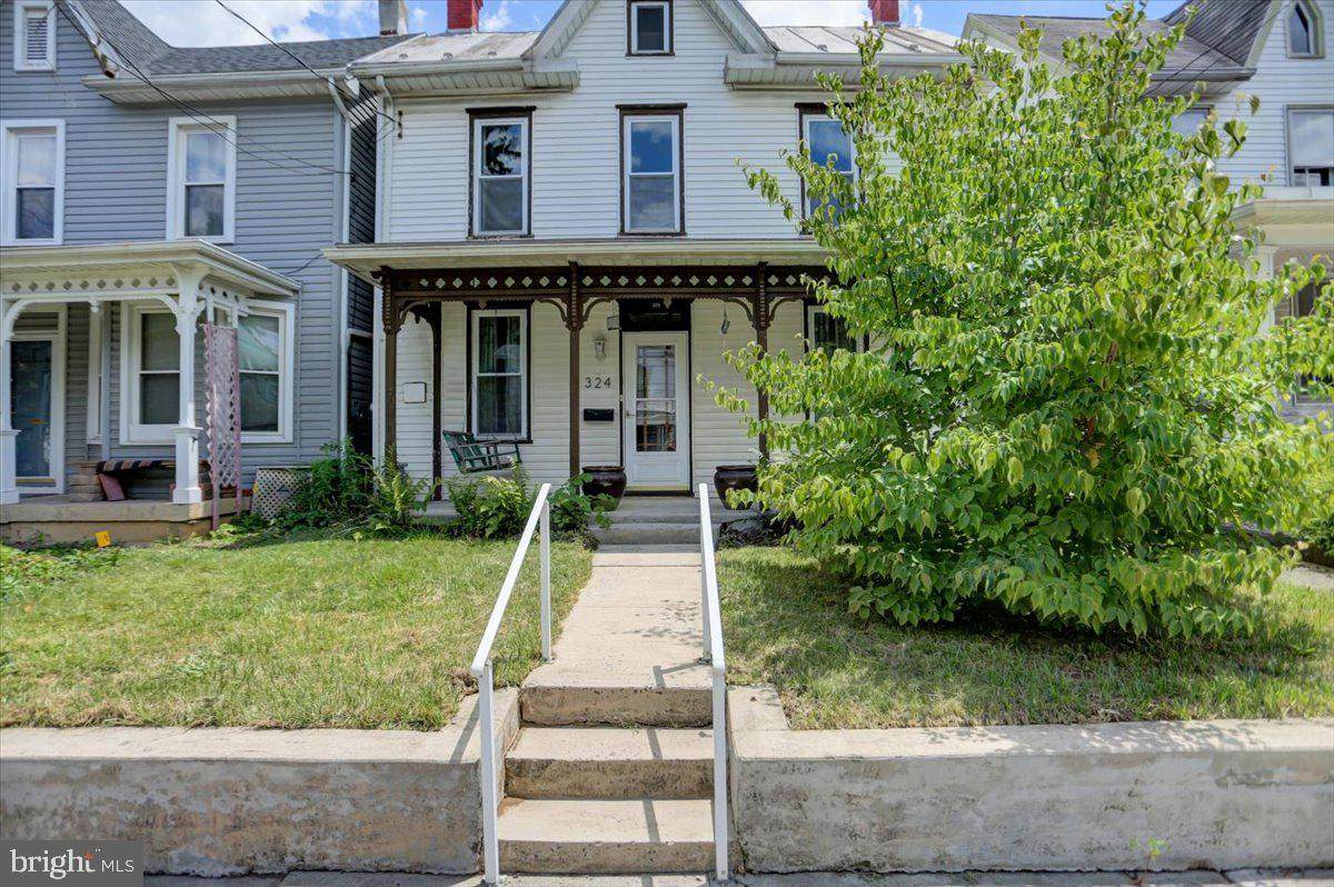 324 Orange Street - Photo 1