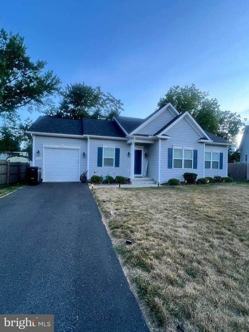 106 Ridgeway Street - Photo 1