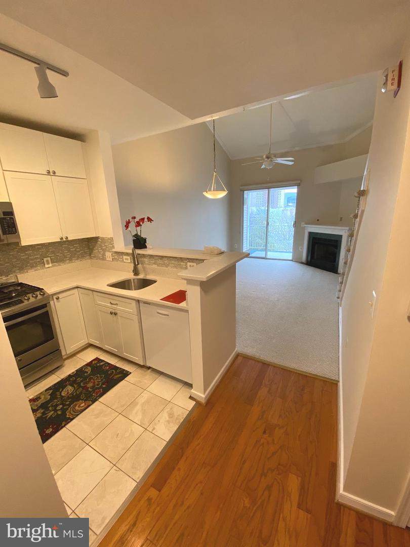 1645 International Drive - Photo 1