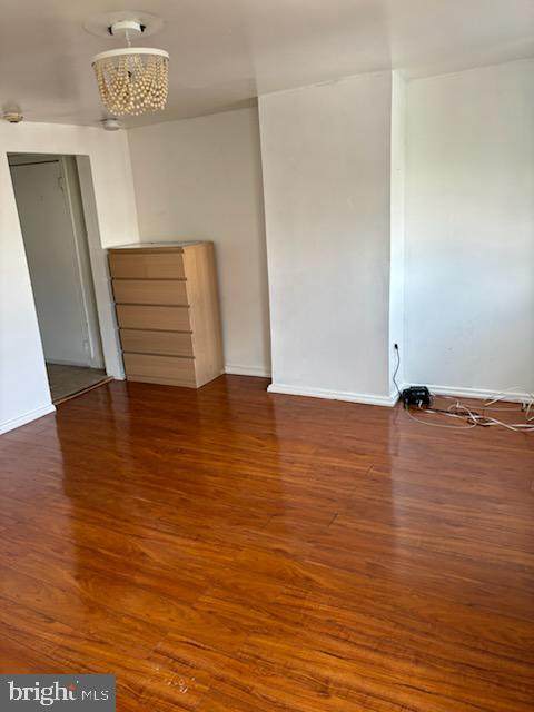 918 12TH Street - Photo 1