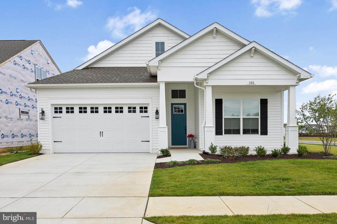 102 Peregrine Drive - Photo 1