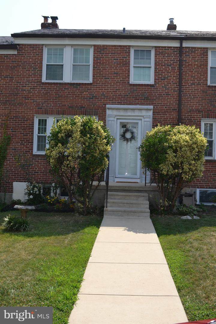 520 Academy Road - Photo 1