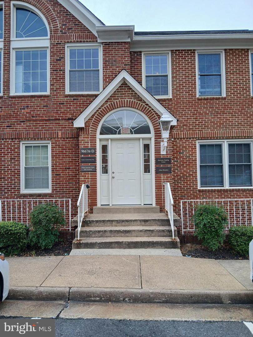 9667 Main Street - Photo 1