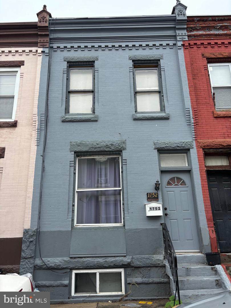 1752 Newkirk Street - Photo 1