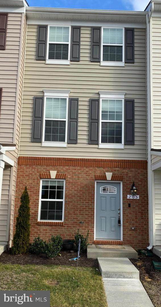 205 Tree Line Drive - Photo 1