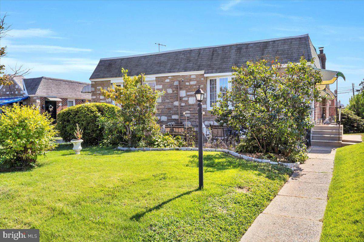 1812 Carwithan Street - Photo 1