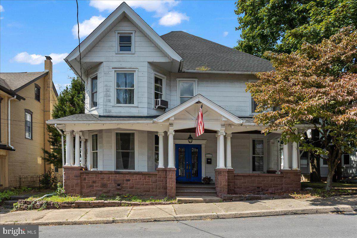 132 East Street - Photo 1
