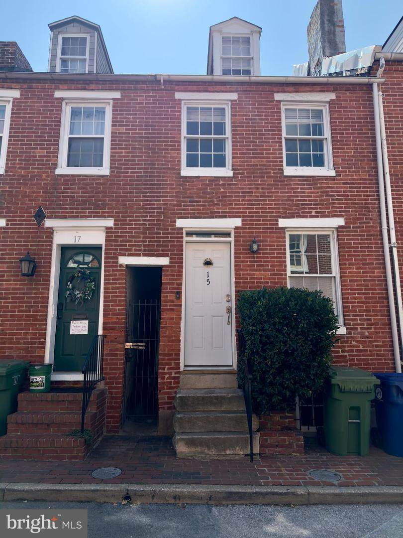 15 Hamburg Street - Photo 1
