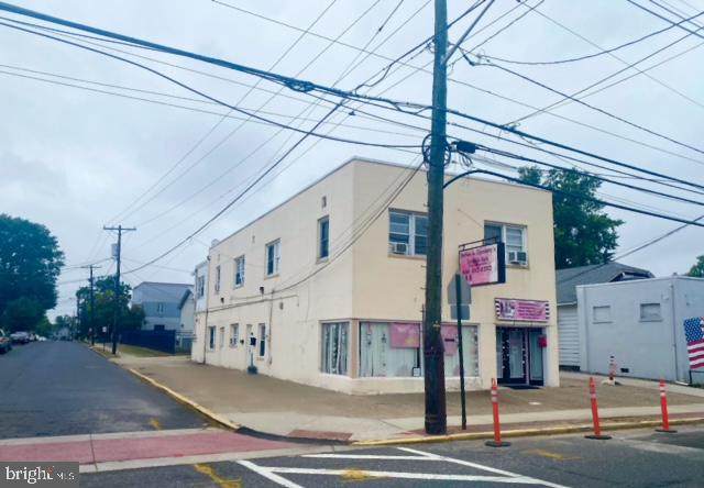 200 Kings Highway - Photo 1