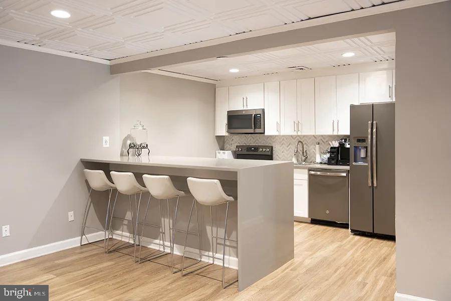 1699 Yale Place - Photo 1