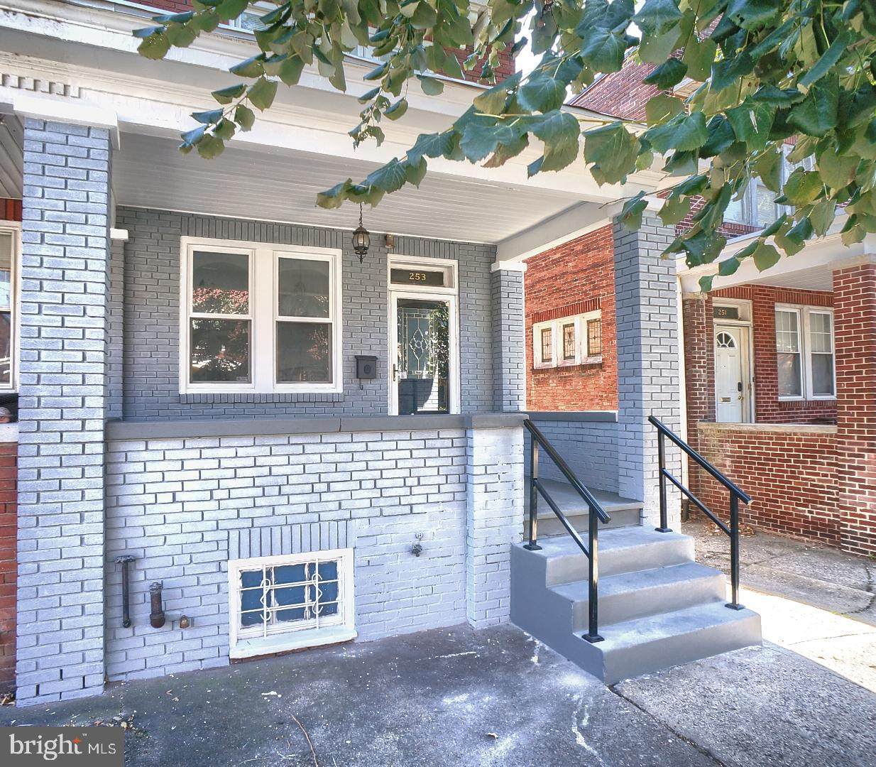 253 Seneca Street - Photo 1
