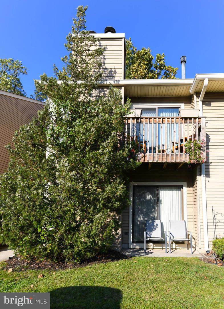411 Durham Court - Photo 1