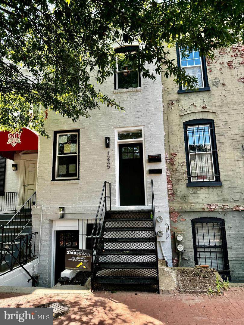 1235 Pennsylvania Avenue - Photo 1