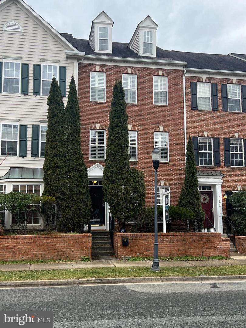 615 Gatestone Street - Photo 1