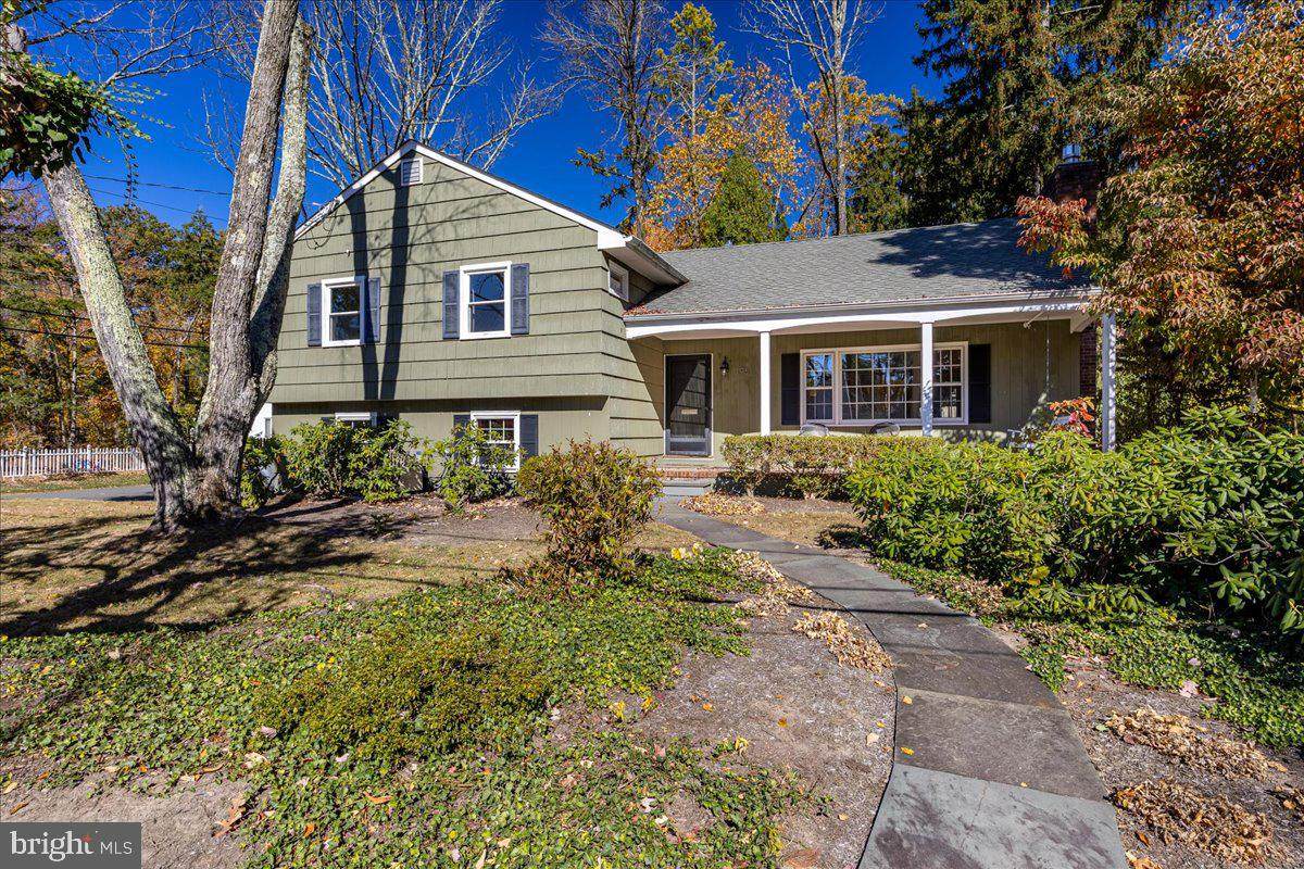 196 Mansgrove Road - Photo 1